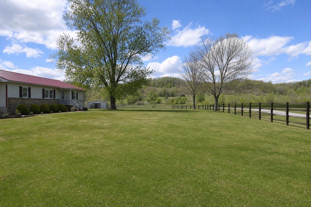 yard & seasonal cleanup after — cleaned up by Flanagan Rural Lawn Care near De Mossville, KY