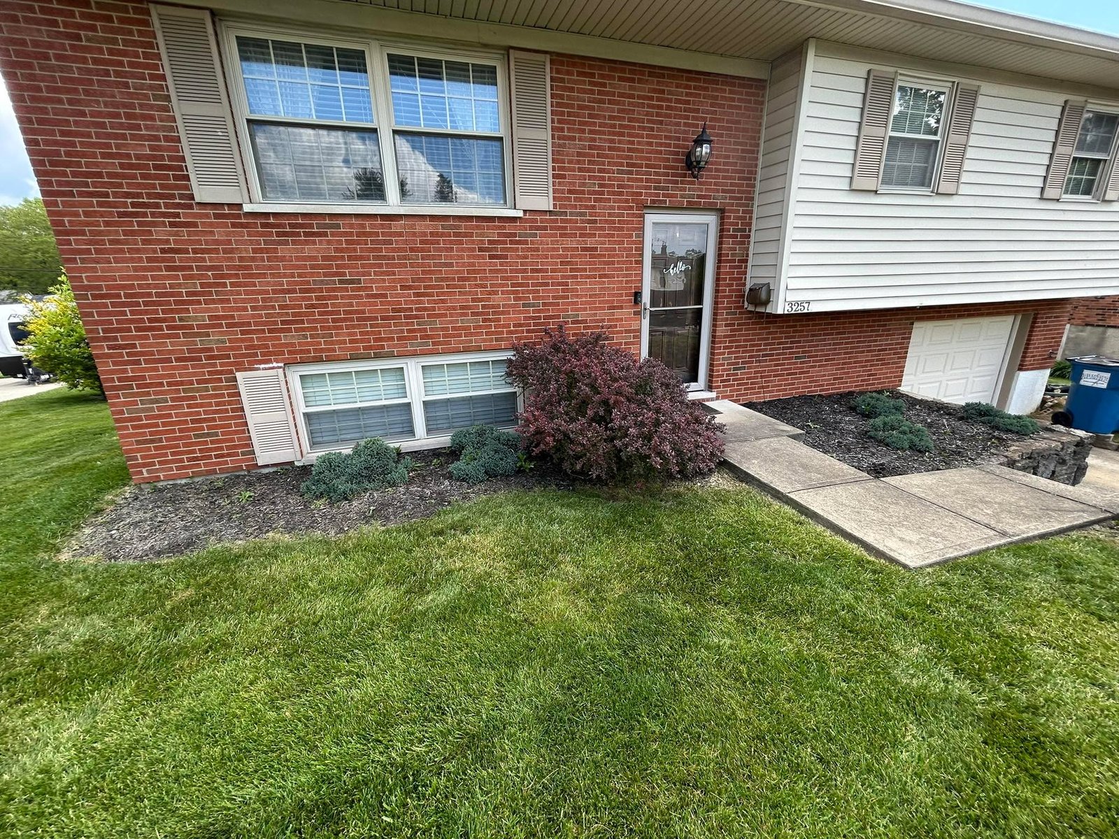 Lawn cleanup and rural property maintenance work near De Mossville, Kentucky