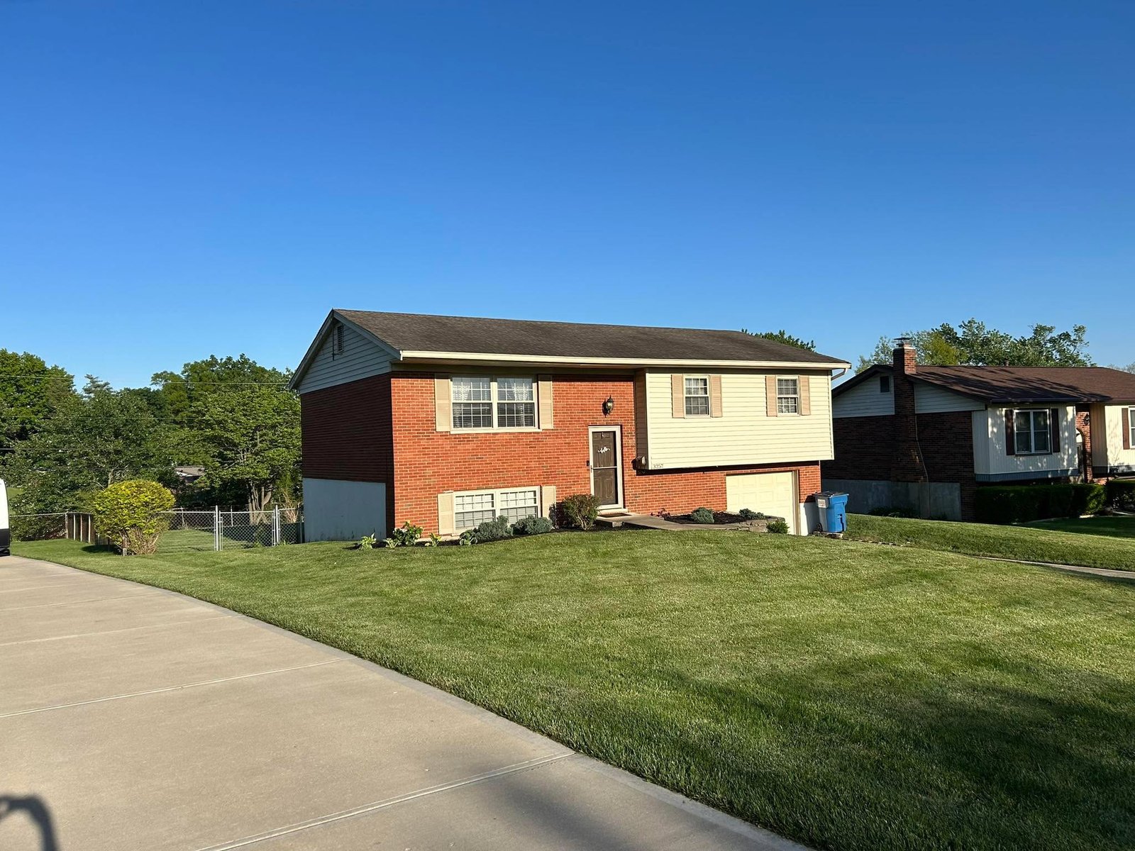 Lawn cleanup and rural property maintenance work near De Mossville, Kentucky
